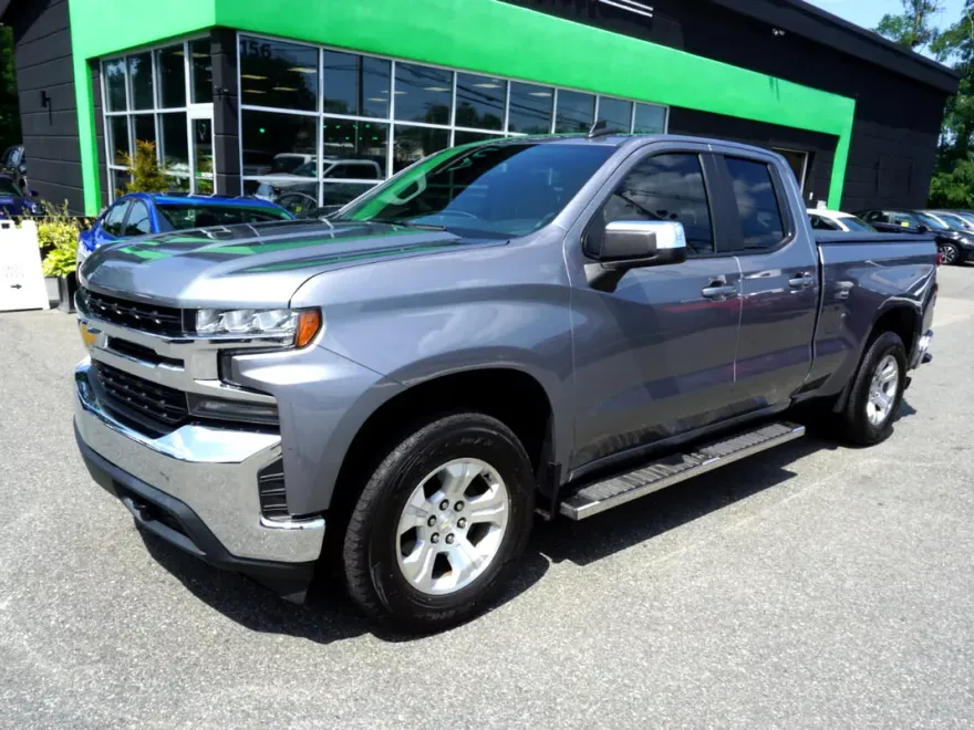 2020 Chevrolet Silverado 1500 LT photo 1