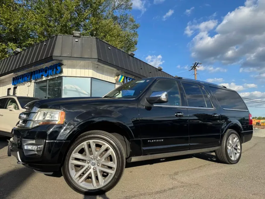 2016 Ford Expedition EL Platinum photo 1
