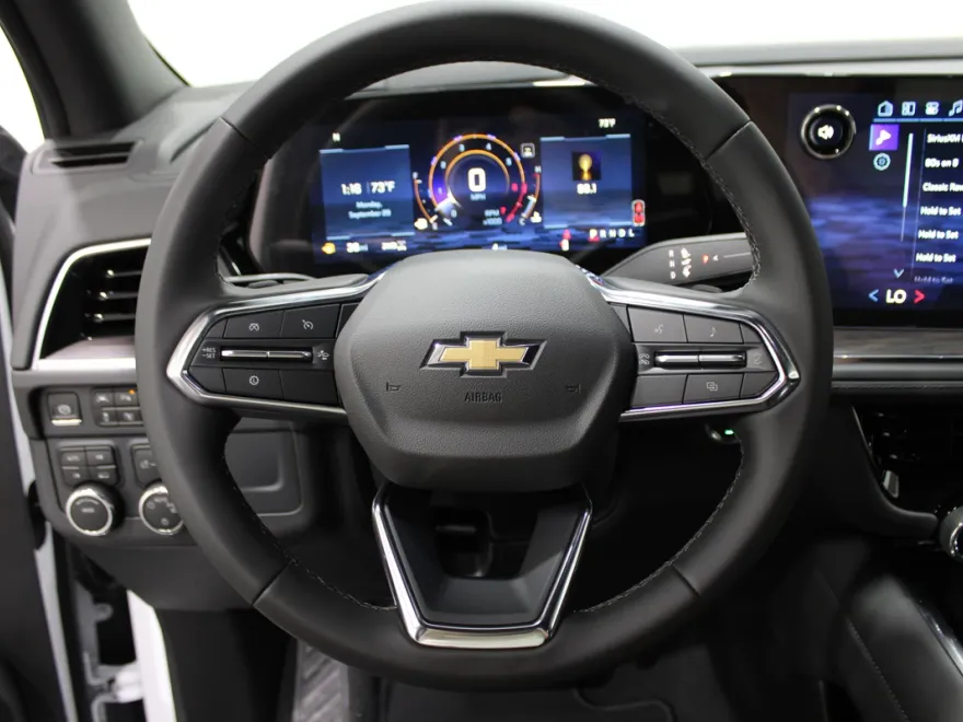2025 Chevrolet Tahoe LS photo 1