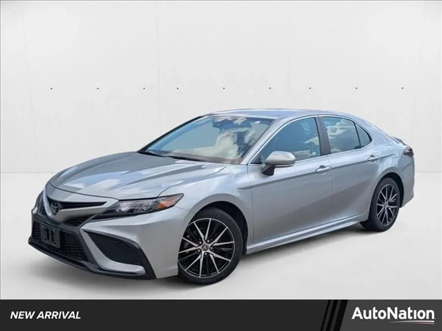 2023 Toyota Camry SE photo 1