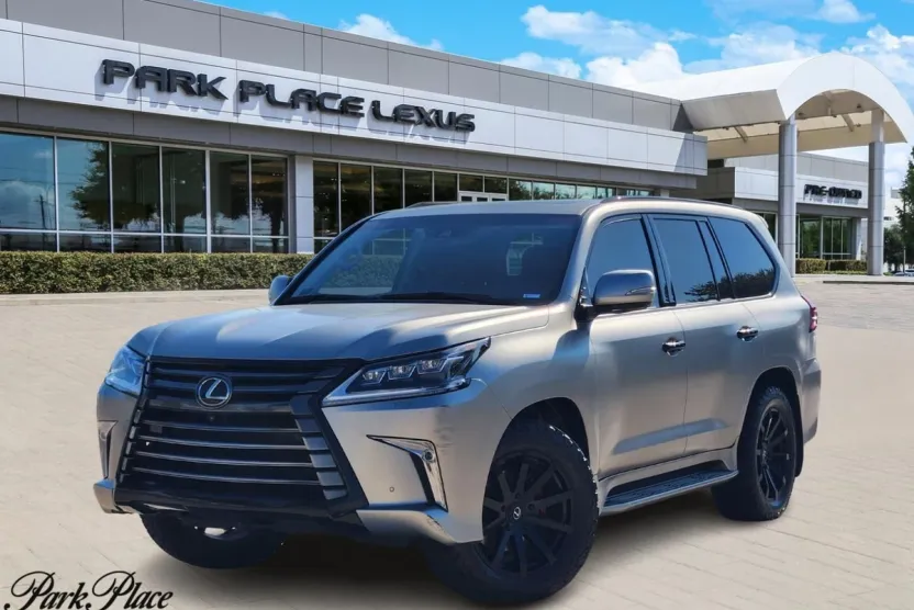 2020 Lexus LX 570 Luxury photo 1