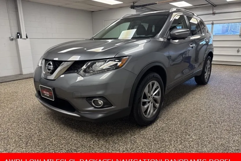 2015 Nissan Rogue SL photo 1