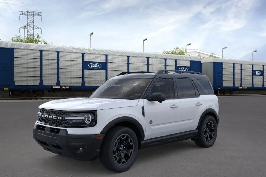 2025 Ford Bronco Sport Outer Banks photo 1