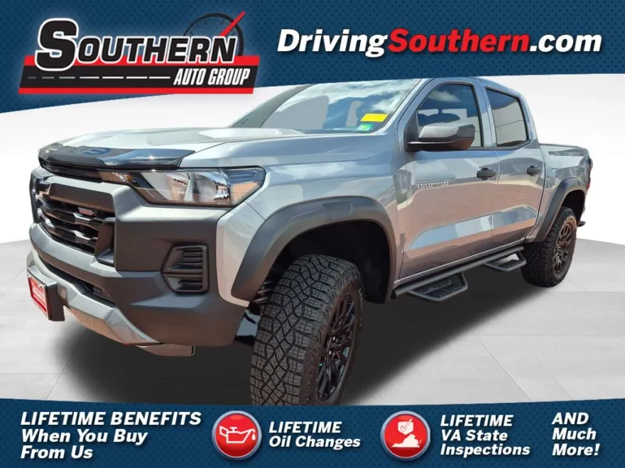 2024 Chevrolet Colorado Trail Boss photo 1