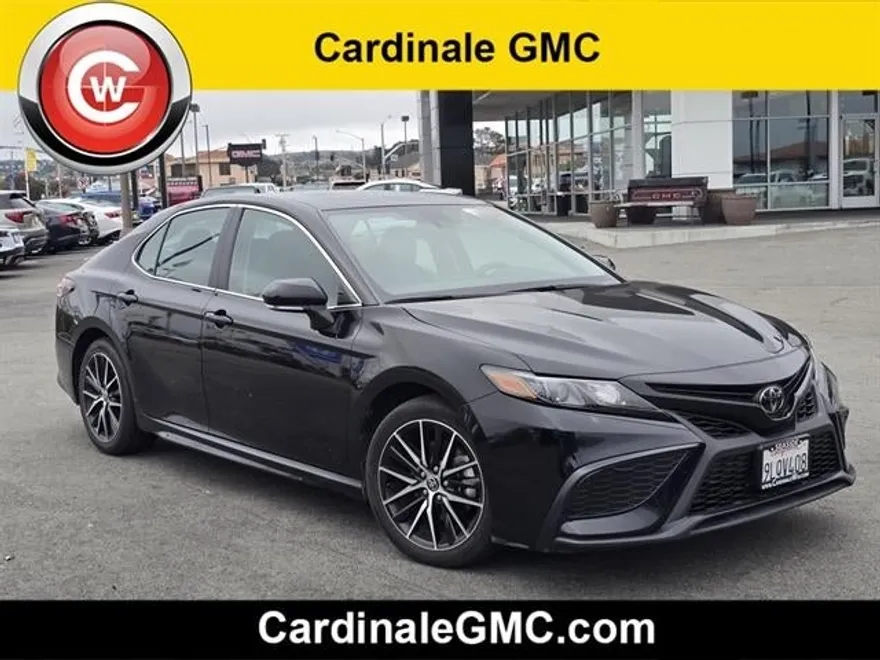 2024 Toyota Camry SE photo 1