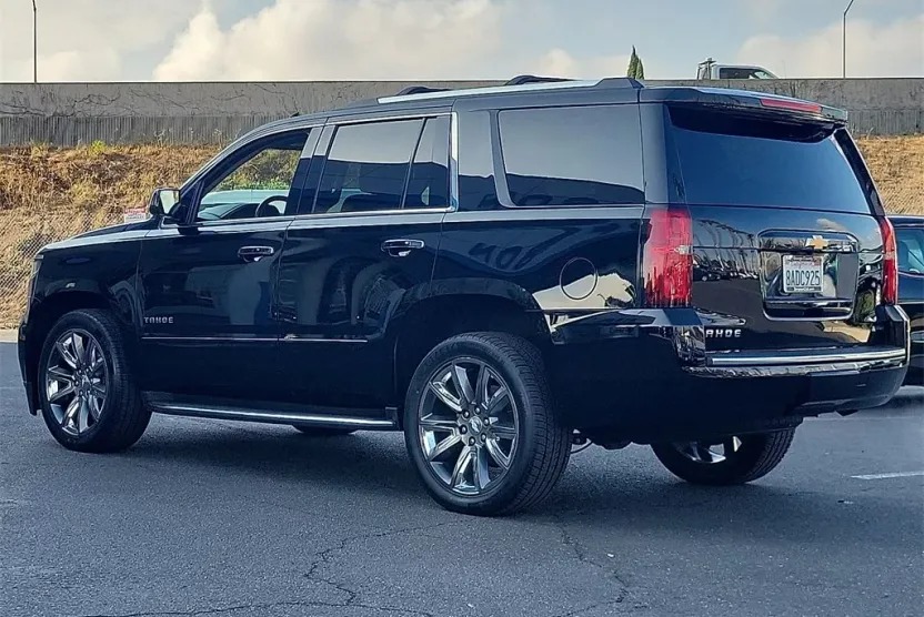 2018 Chevrolet Tahoe Premier photo 1