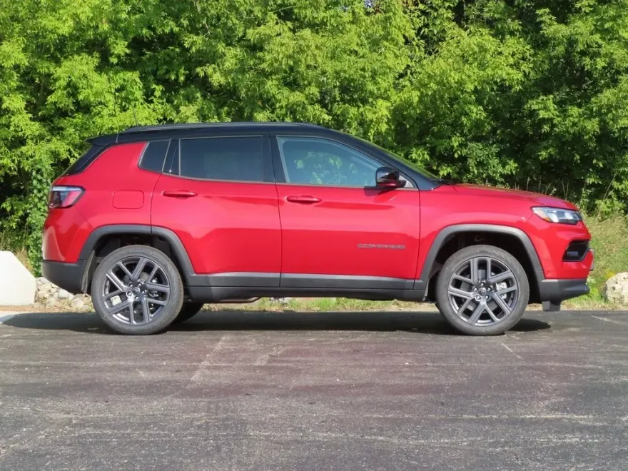 2025 Jeep Compass Limited photo 1