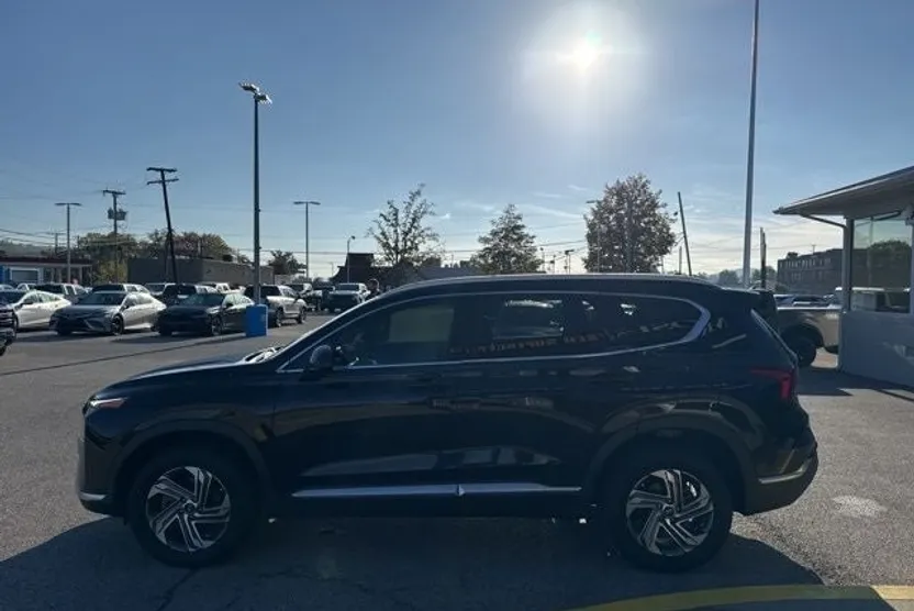 2021 Hyundai Santa Fe SEL photo 1