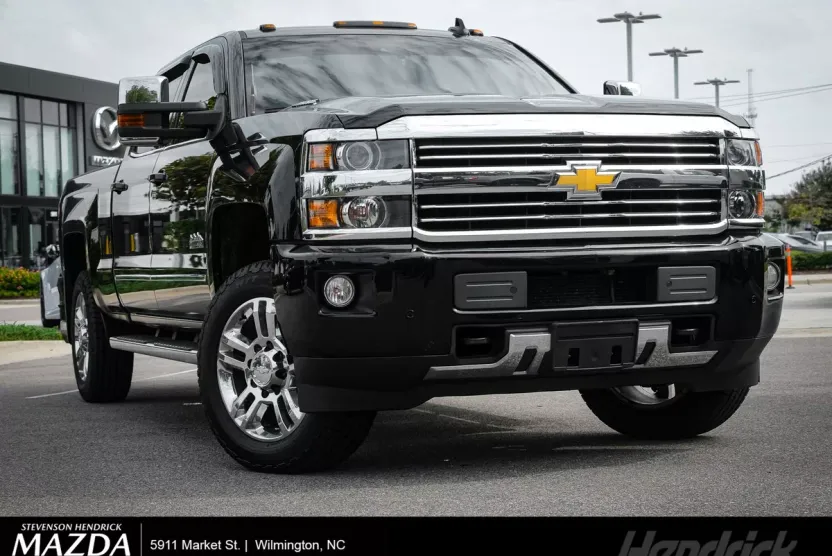 2016 Chevrolet Silverado 2500HD High Country photo 1