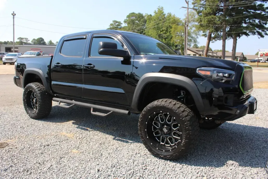 2016 Toyota Tacoma Double Cab TRD Sport photo 1