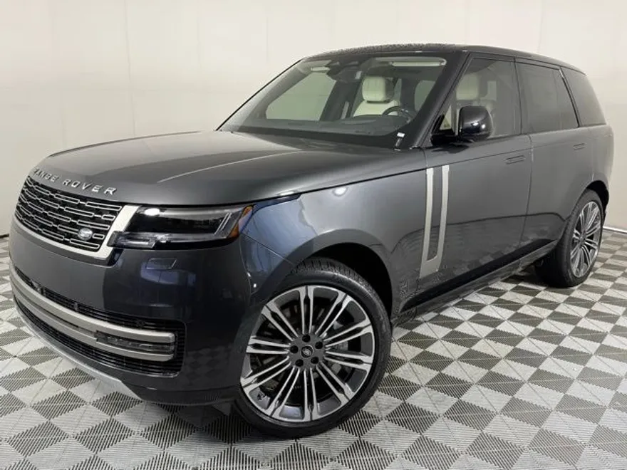 2025 Land Rover Range Rover SE photo 1