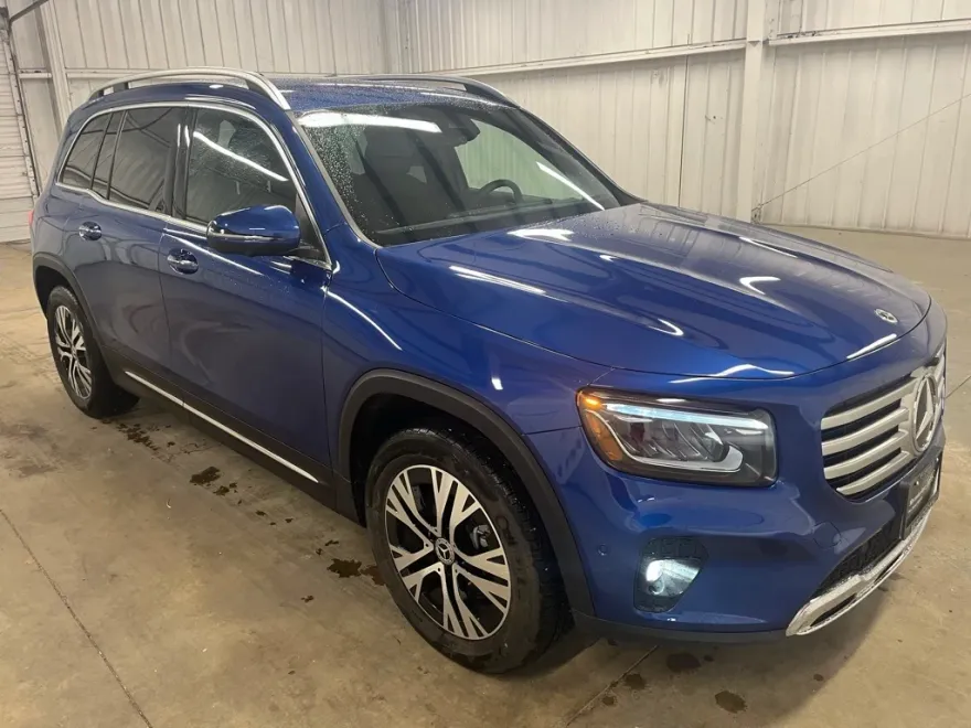2025 Mercedes Benz GLB 250 photo 1