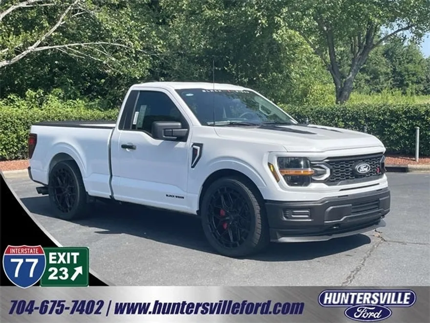 2025 Ford F-150 XL photo 1