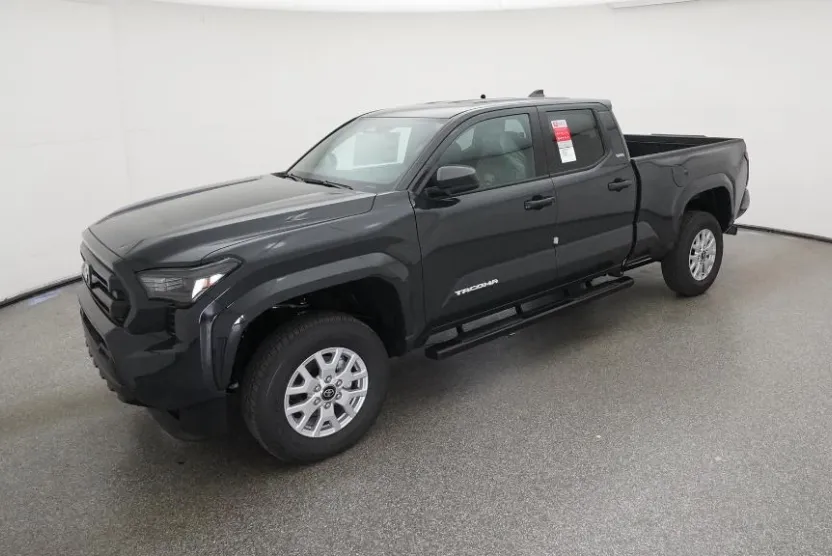 2025 Toyota Tacoma SR5 photo 1