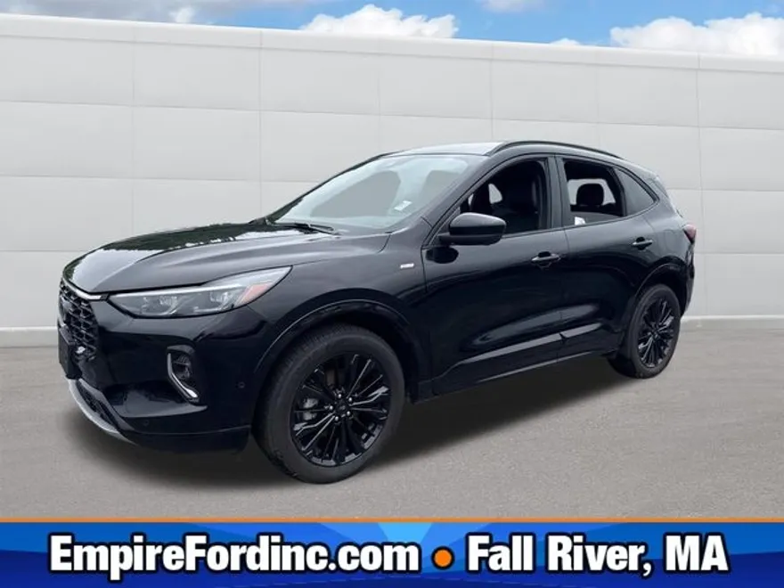 2023 Ford Escape ST-Line Elite photo 1