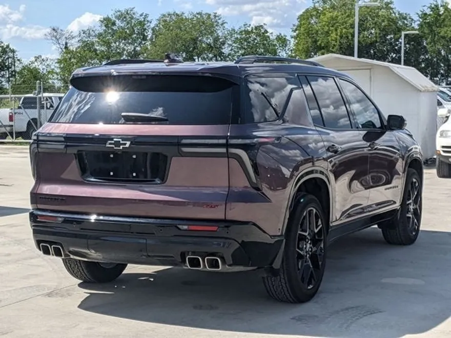 2025 Chevrolet Traverse RS photo 1