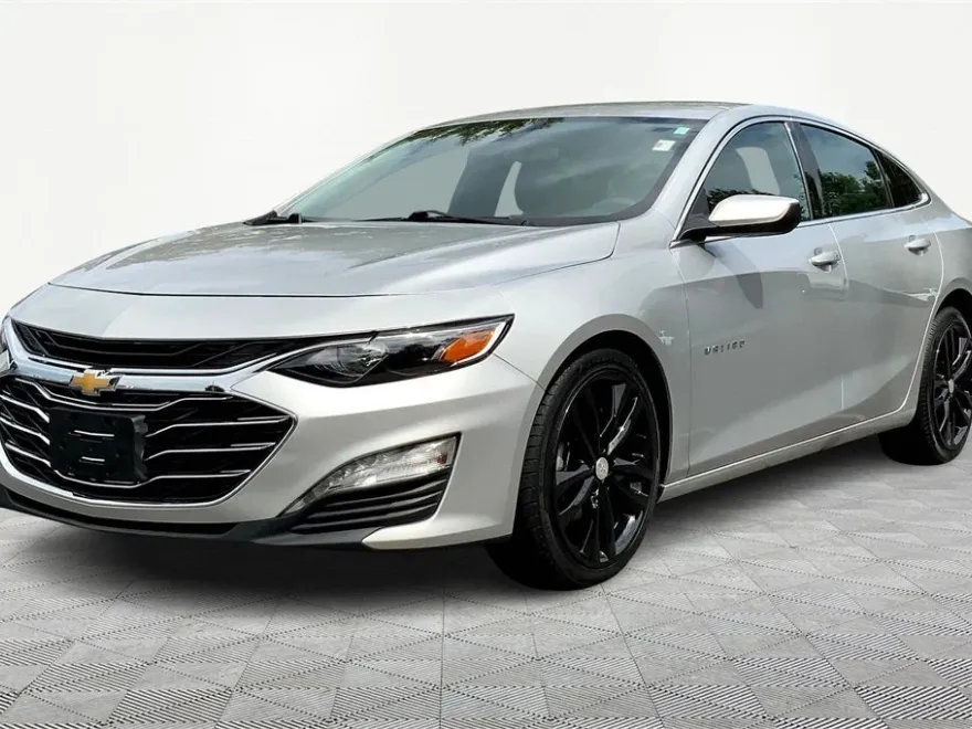 2022 Chevrolet Malibu 1LT photo 1