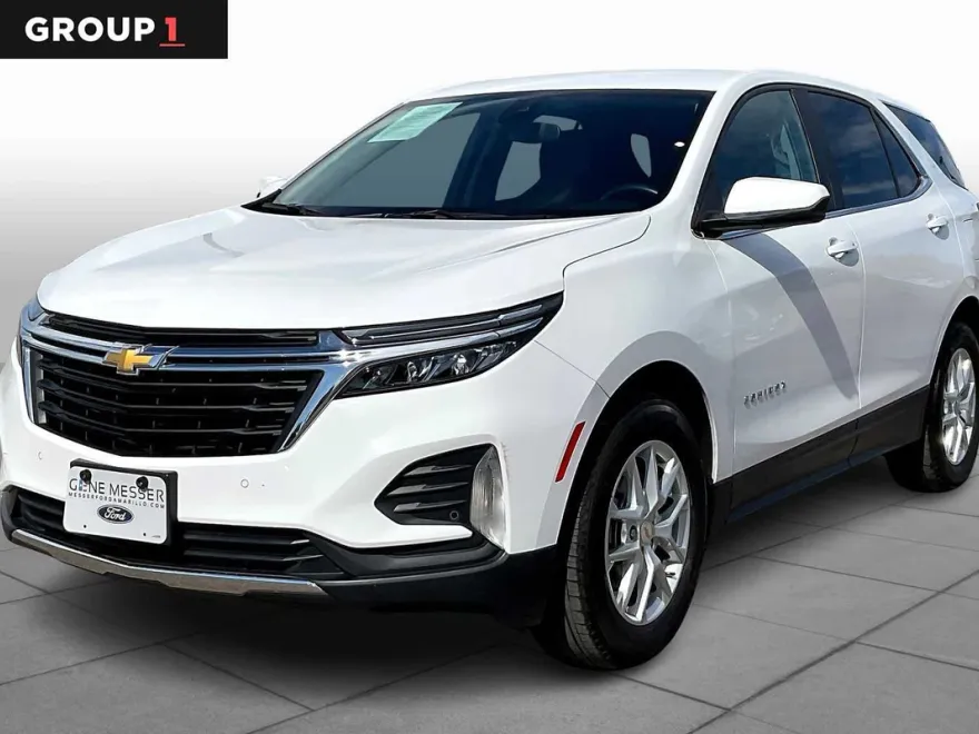 2024 Chevrolet Equinox LT photo 1
