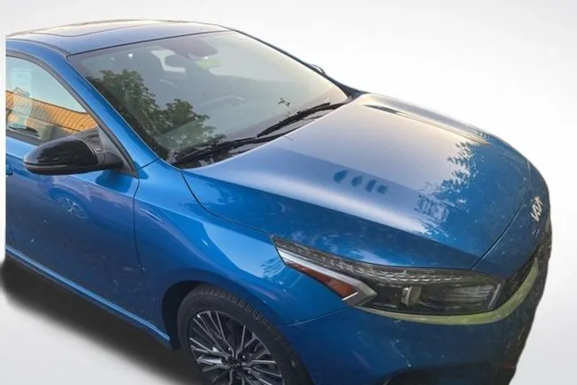 2023 Kia Forte GT-Line photo 1
