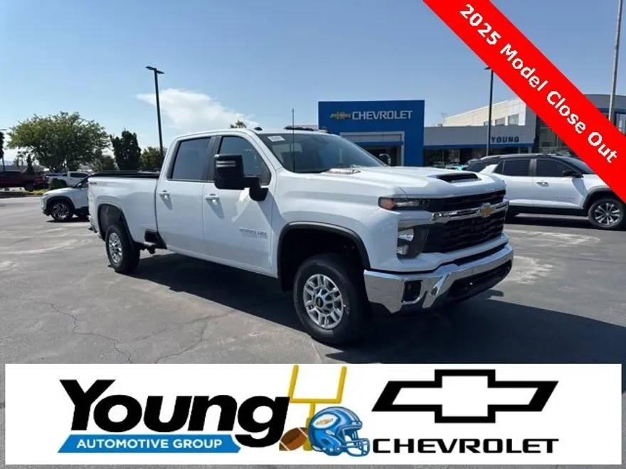 2025 Chevrolet Silverado 2500HD LT photo 1