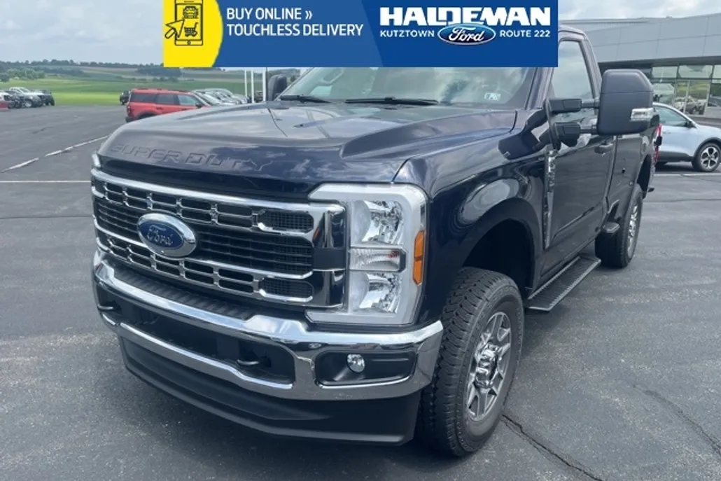 2025 Ford F-250 photo 1