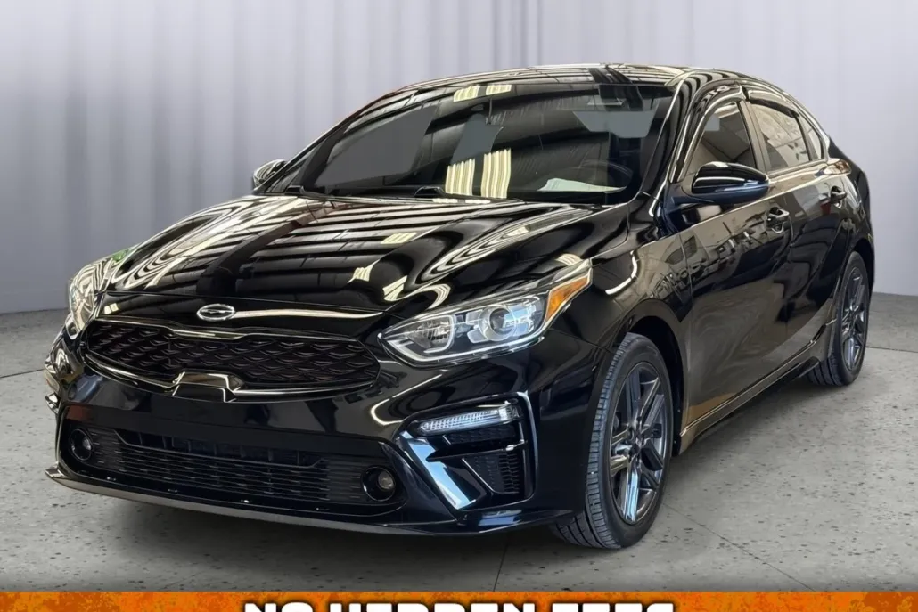 2021 Kia Forte GT-Line photo 1