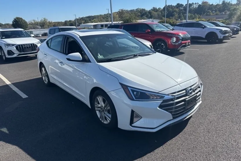 2019 Hyundai Elantra Value Edition photo 1