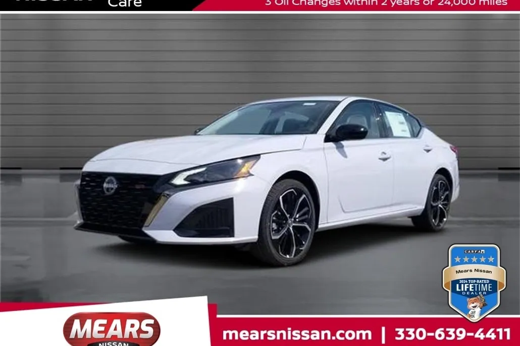 2025 Nissan Altima 2.5 SR photo 1