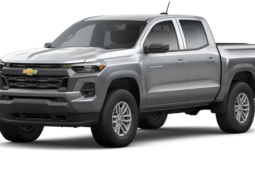 2025 Chevrolet Colorado Work Truck LT photo 2
