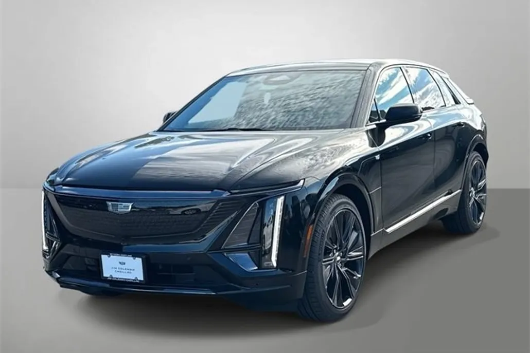 2025 Cadillac Lyriq Sport photo 1
