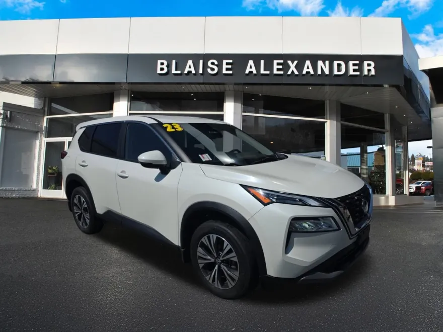 2023 Nissan Rogue SV photo 1