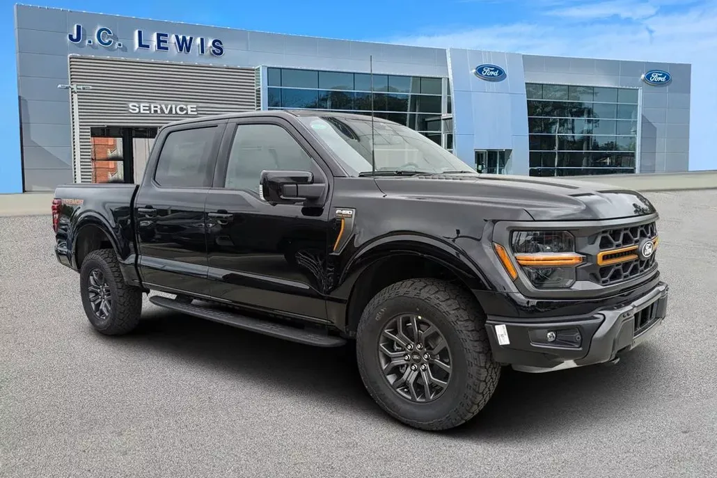 2025 Ford F-150 Tremor photo 1