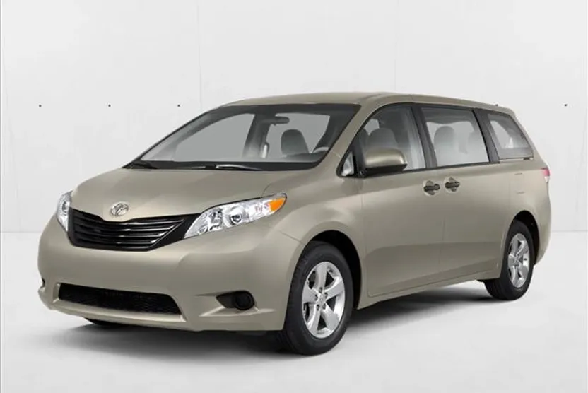 2013 Toyota Sienna XLE photo 1