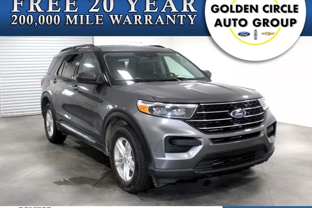 2021 Ford Explorer XLT photo 1