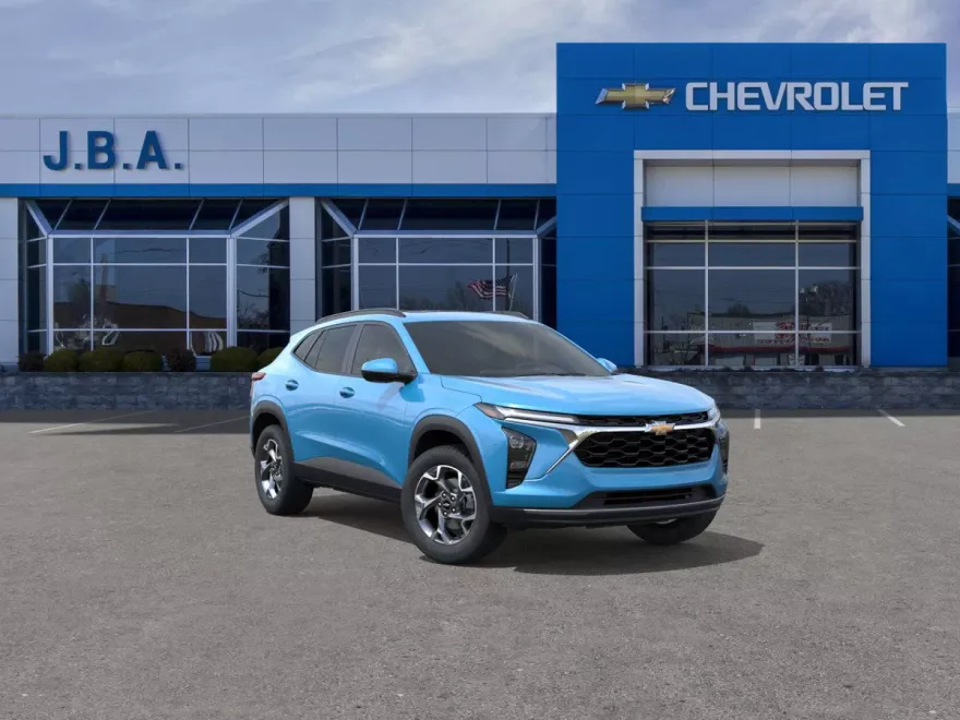 2025 Chevrolet Trax LT photo 1