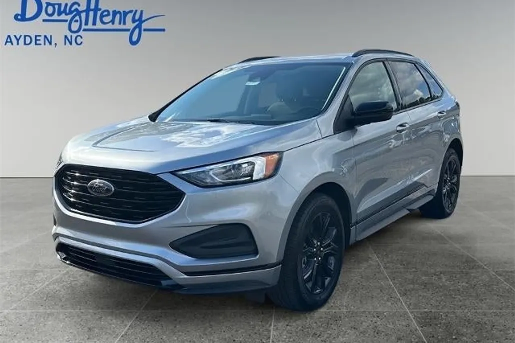 2024 Ford Edge SE photo 1