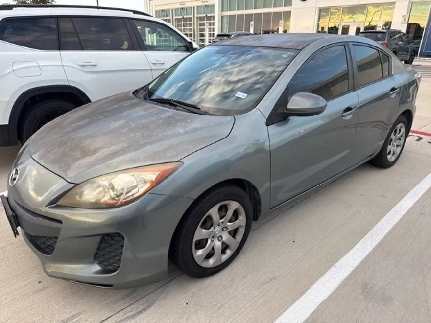 2013 Mazda Mazda3 i SV photo 1