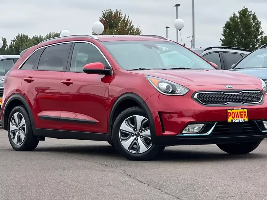 2019 Kia Niro Plug-In Hybrid LX photo 1