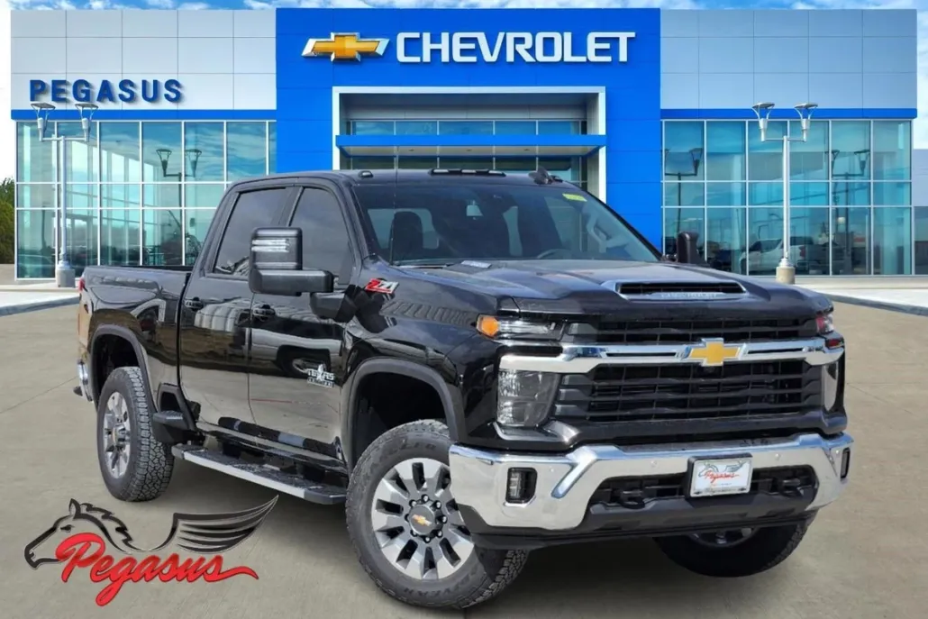 2025 Chevrolet Silverado 2500HD LT photo 1