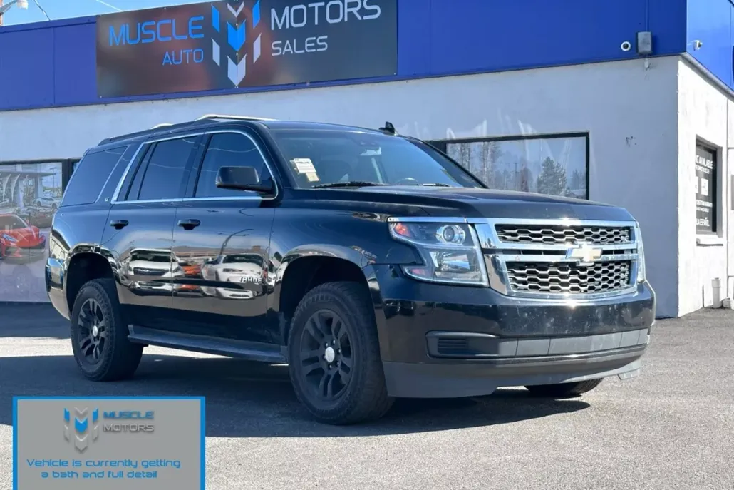 2019 Chevrolet Tahoe LT photo 1