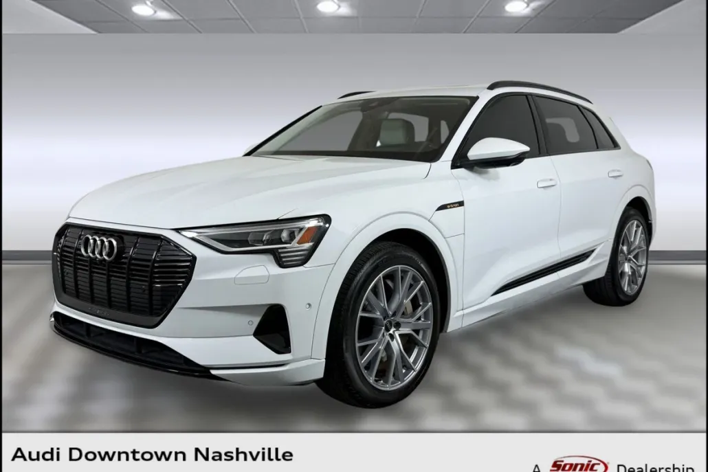 2021 Audi e-tron Prestige photo 1
