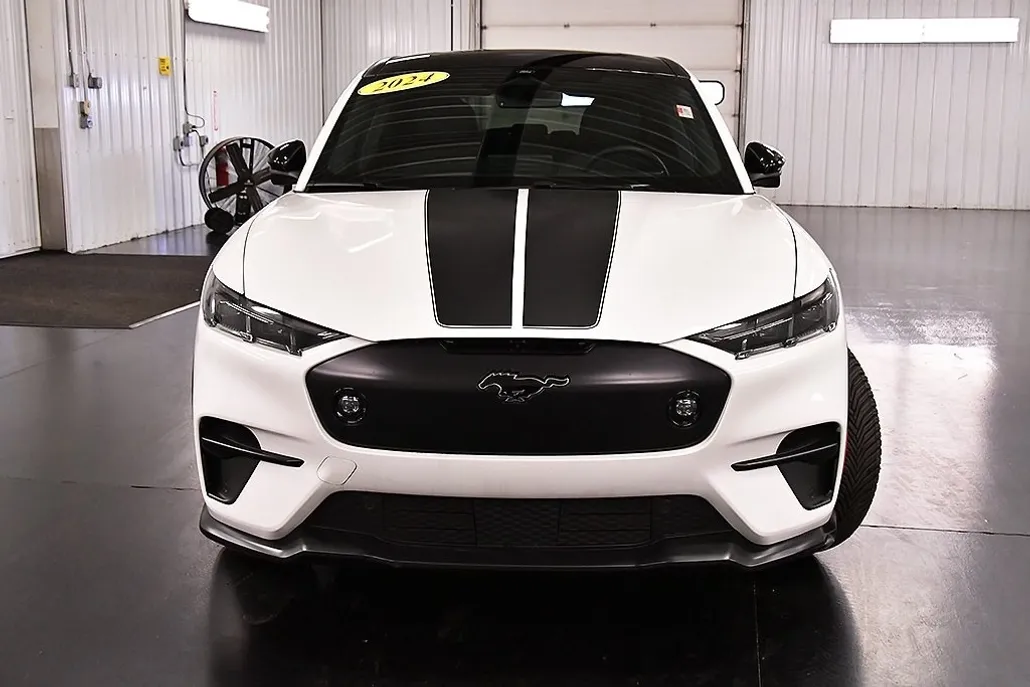 2024 Ford Mustang Mach-E GT photo 1