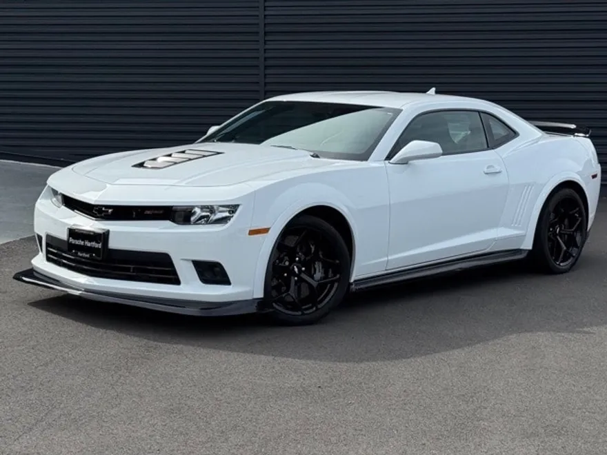 2015 Chevrolet Camaro photo 1