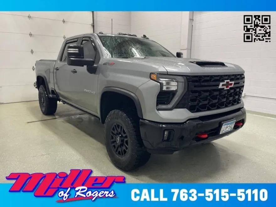 2024 Chevrolet Silverado 2500HD ZR2 photo 1