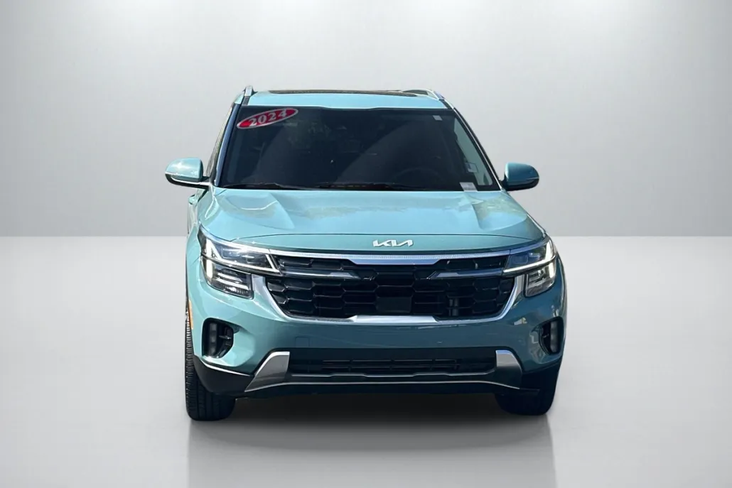 2024 Kia Seltos SX photo 1