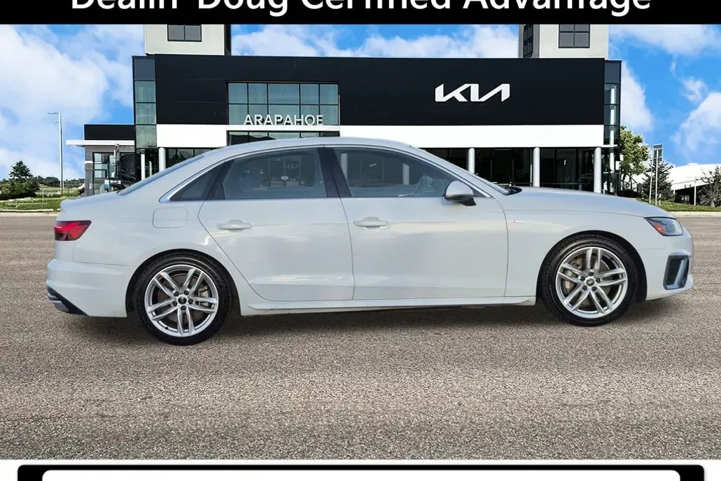 2023 Audi A4 45 S line Premium Plus photo 1