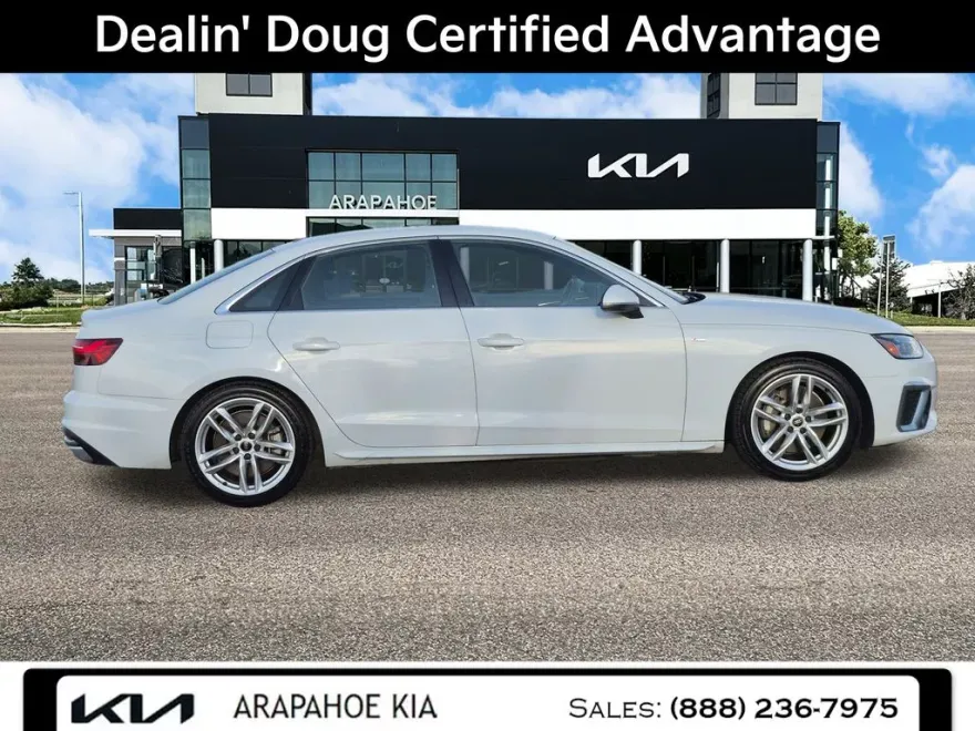 2023 Audi A4 45 S line Premium Plus photo 1