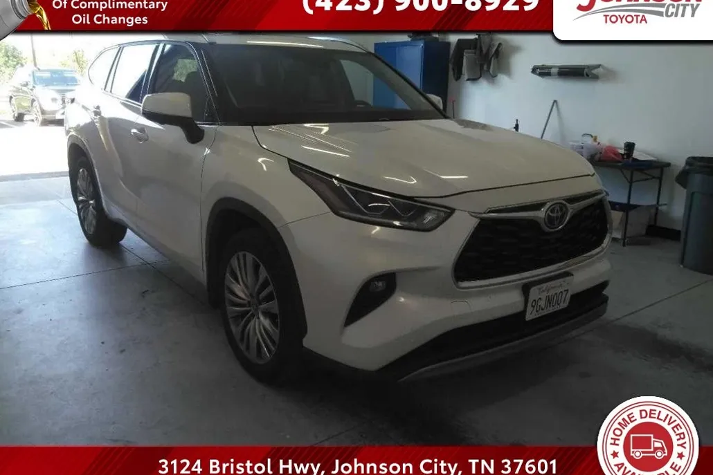 2023 Toyota Highlander L photo 1