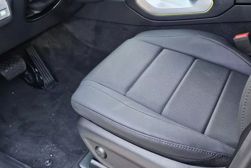 2025 Mercedes Benz GLE 450 4MATIC photo 1