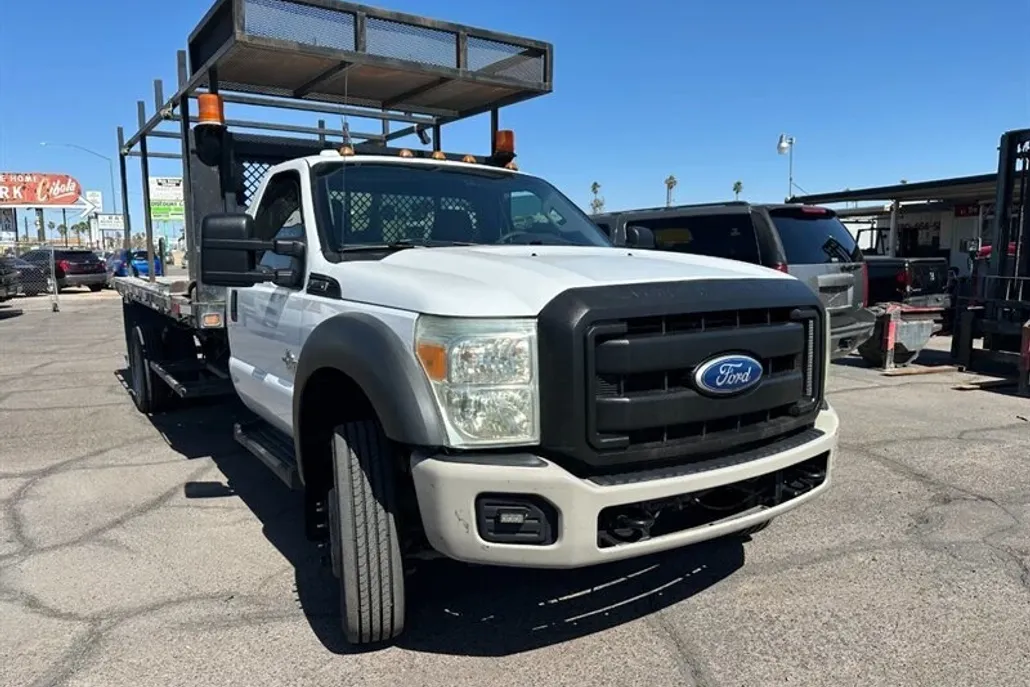 2011 Ford F-550 photo 1